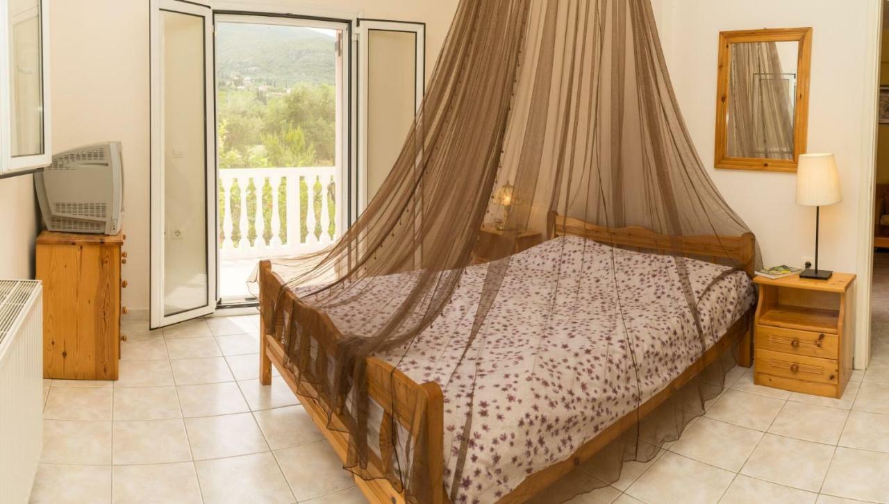 2 Bed House With Mountain View Apartment Alykes  Bagian luar foto
