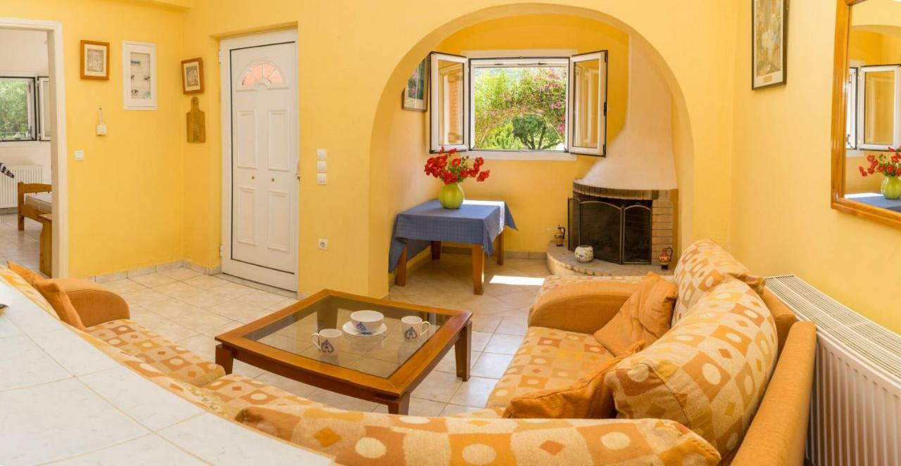 2 Bed House With Mountain View Apartment Alykes  Bagian luar foto